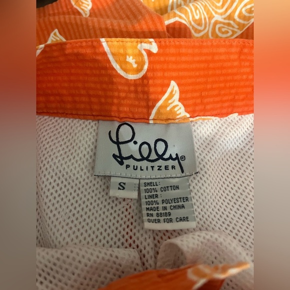 Lilly Pulitzer Vintage Shorts in Orange Sea Turtle Print Size Small - Picture 8 of 8